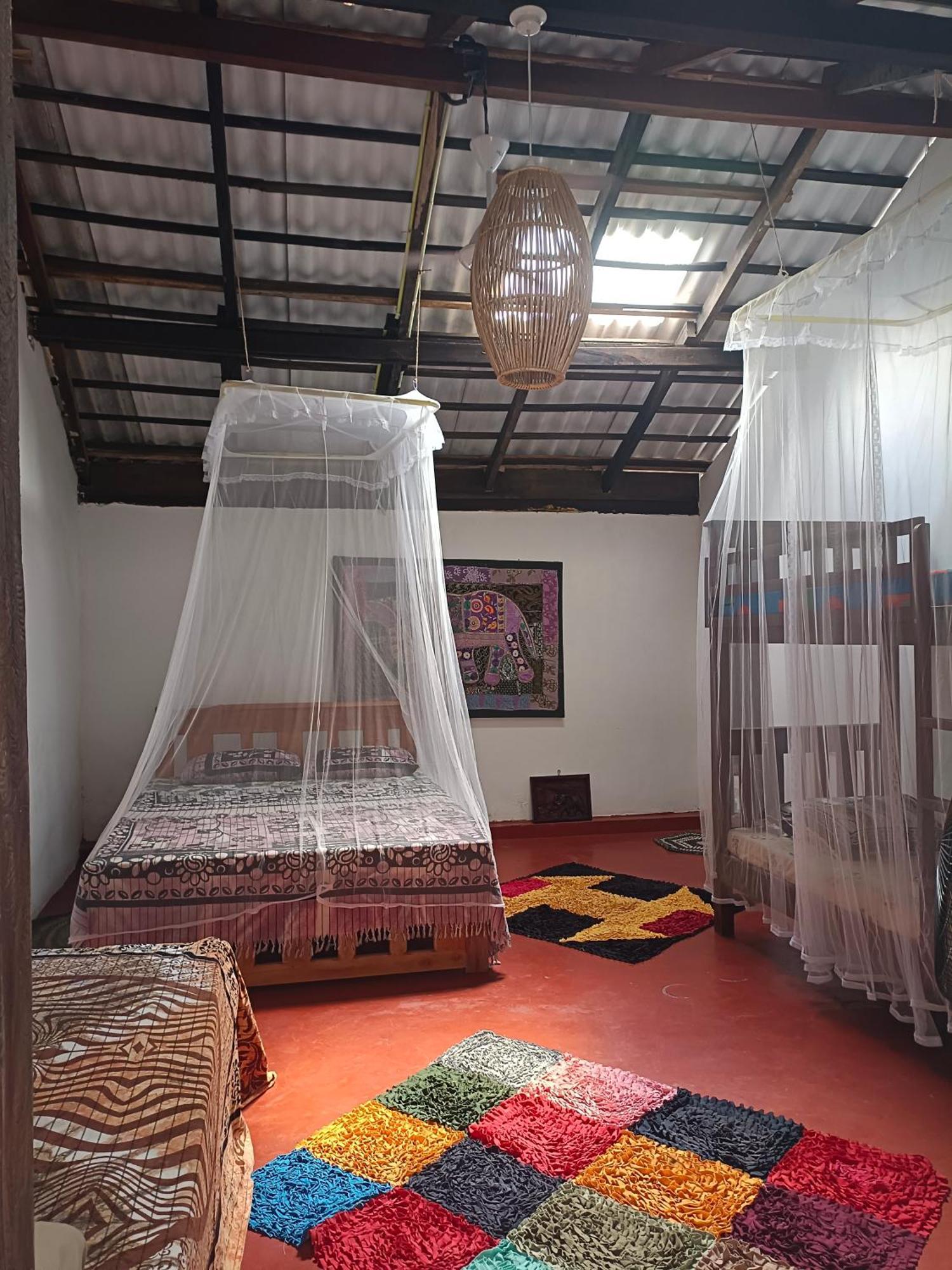 הבאראנה Mamisa Cafe, Home Stay מראה חיצוני תמונה